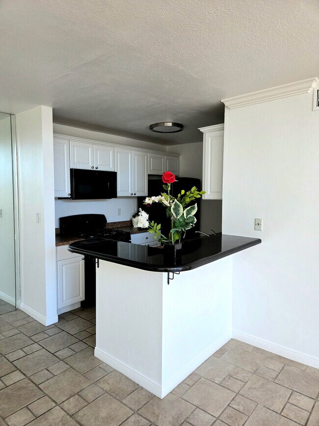 Photo - 5700 Etiwanda Ave Unit 205