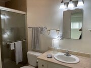 Master Bath - New Yorker