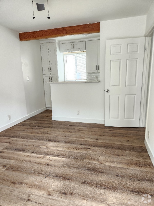 Building Photo - 1286 S Plymouth Blvd Unit 1288 Rental