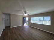 Photo - 1006 California St Unit B