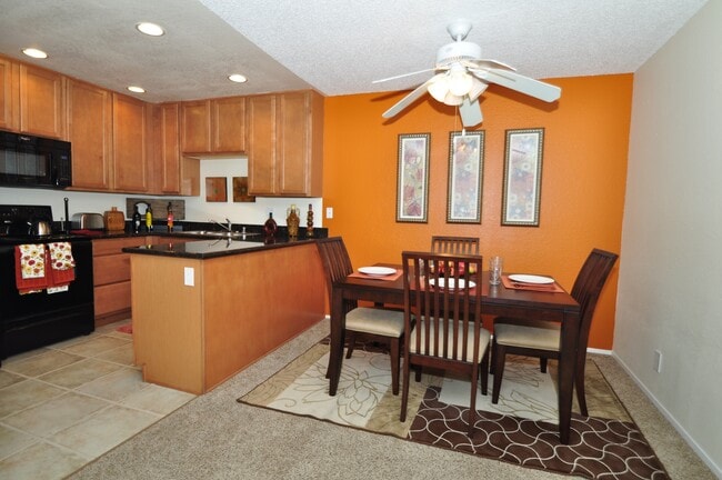 Photo - The Villas at Camino Bernardo