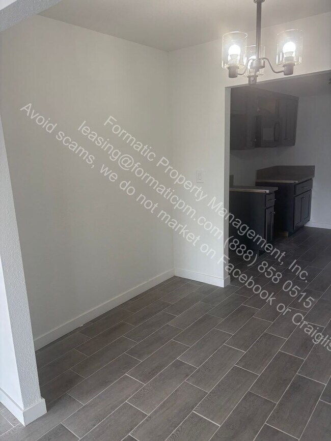 Photo - 118-120 E Century Blvd Unit 120