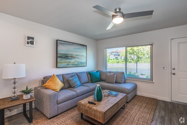 1BR, 1BA - 680SF - WINDSOR MANOR I