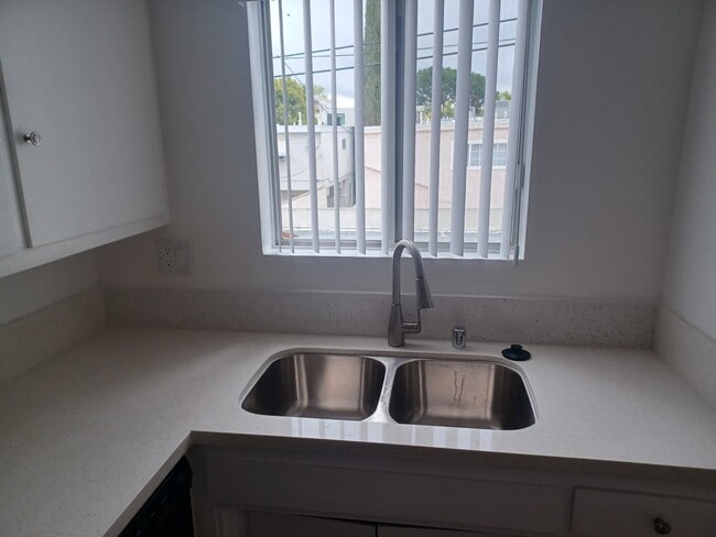 2 Bed - The Continental