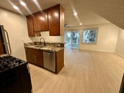 Photo - 1536 S Bundy Dr Apartment Unit 102