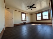 Photo - 526 W 49th St