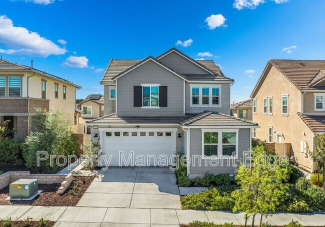 Building Photo - 32017 Radiant Dr