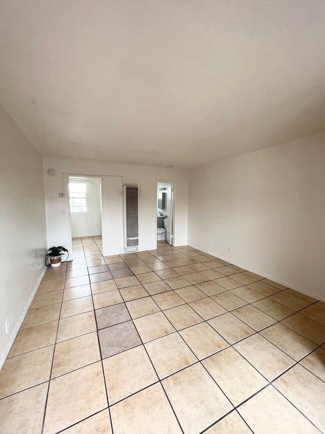 Photo - HAWTHORNE WAY