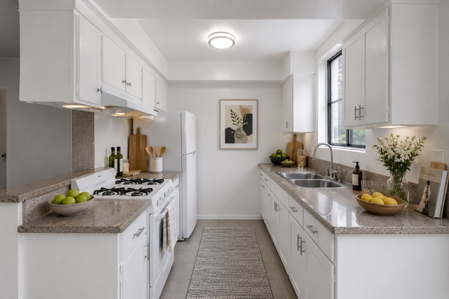 Photo - Harvard Apartments