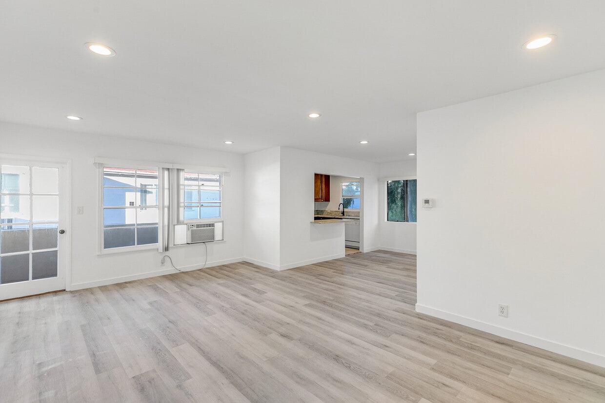 Floor Plan - Modern 2 Bed + 2 Bath