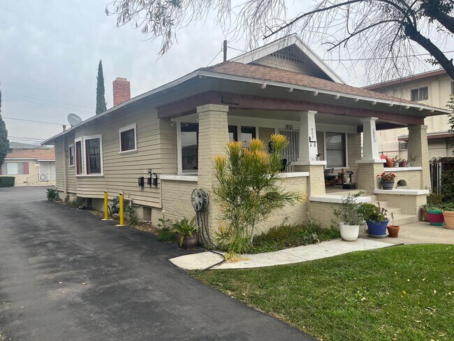 Photo - 1801 Vine St