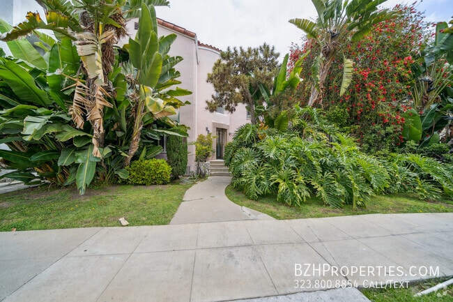 Building Photo - 139 S Elm Dr Unit 1 Rental