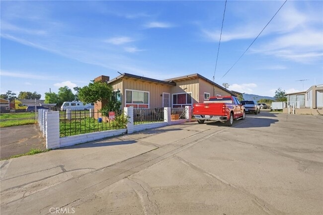 Photo - 16072 Arrow Blvd