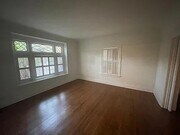 Photo - 2723 Kenwood Ave House