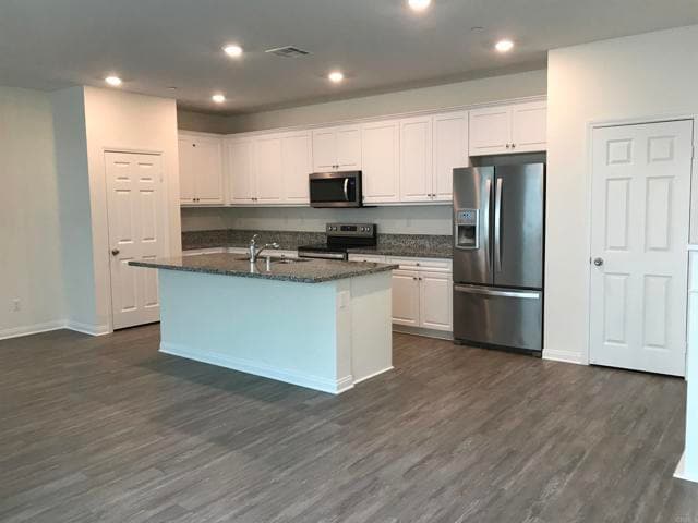 Building Photo - 365 Fitzpatrick Rd