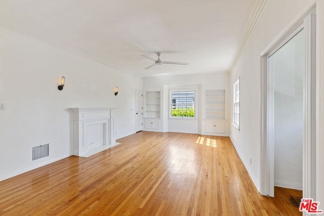 Photo - 117 1/2 N Harper Ave