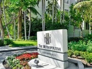 Most desirable complex , Metropolitan - 2233 Martin Unit 413