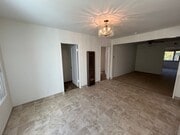 Photo - Lovely house for rent: 4 bed 1.75 bath in ...