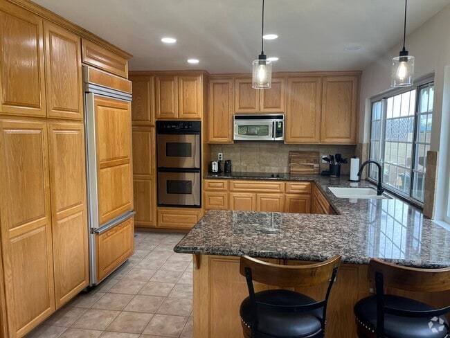 Building Photo - 17272 Golden View Ln Rental