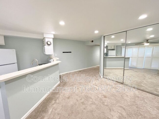 Photo - 5300 E Waverly Dr