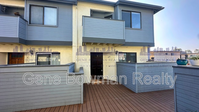 Photo - 1485 Hemlock Ave