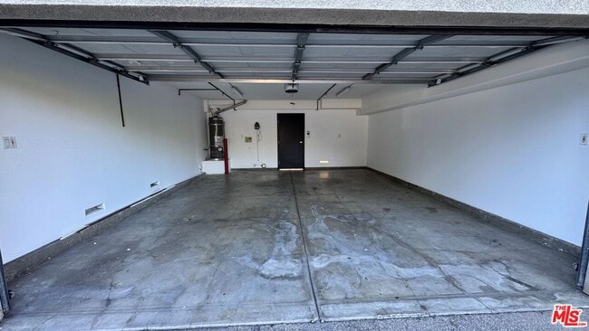 Photo - 15360 Wyandotte St