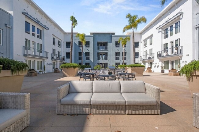 Building Photo - 2 Bedroom + 2 Bathroom Condo | Port 121 in Seabridge | Oxnard | Unfurnished