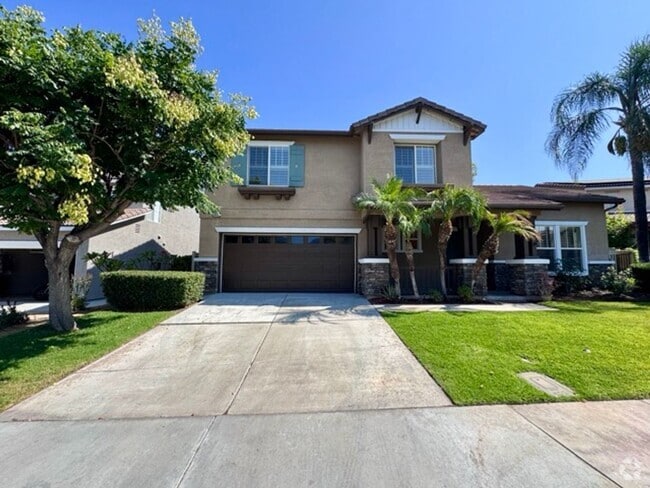 Building Photo - Beautiful Corona Pool Home with 4 bedroom ...