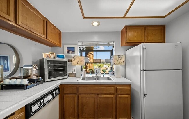 Photo - 5738 Skyview Way Unit F