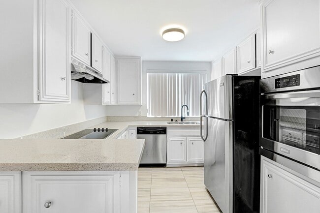 Photo - 519 Idaho Ave Unit 6