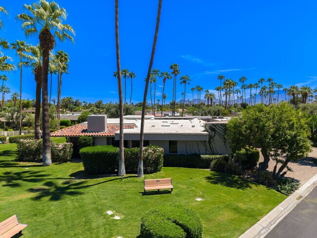 Photo - 140 Columbia Dr