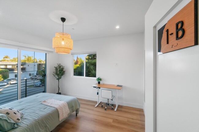 Photo - 3917 Inglewood Blvd Unit 1-B
