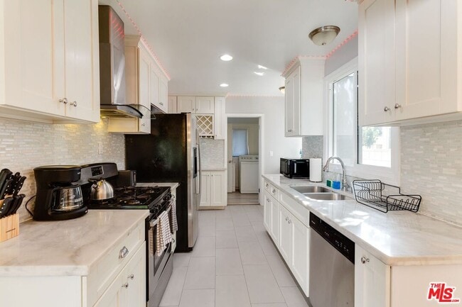 Photo - 7553 Garden Grove Ave