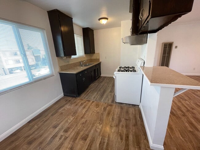 Photo - 7033 Fulton Ave Unit 03