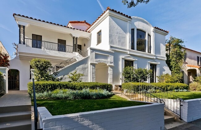 Photo - Clarkhill Residences LLC - 145 Unit 147