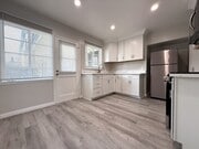 Photo - 5670 San Vicente Blvd Unit #2