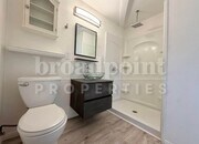 Photo - 702 Pitman St