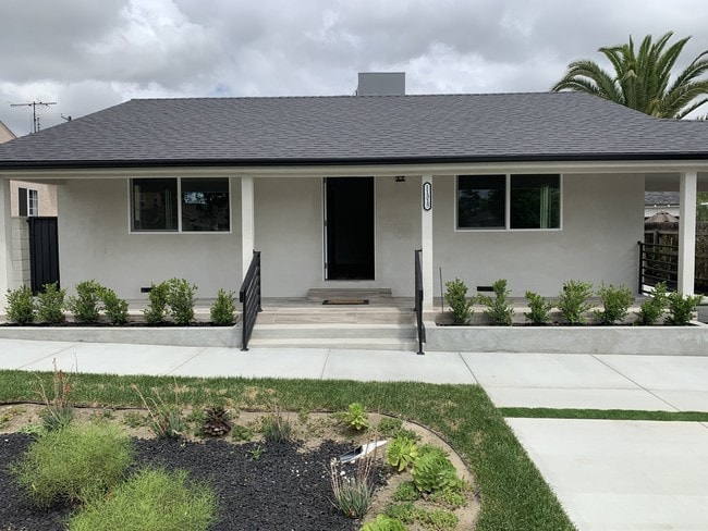 Photo - 11315 Delano St House