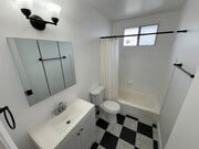 Photo - 1635 N Hobart Blvd