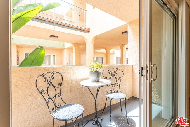 Photo - 914 Lincoln Blvd Unit 207