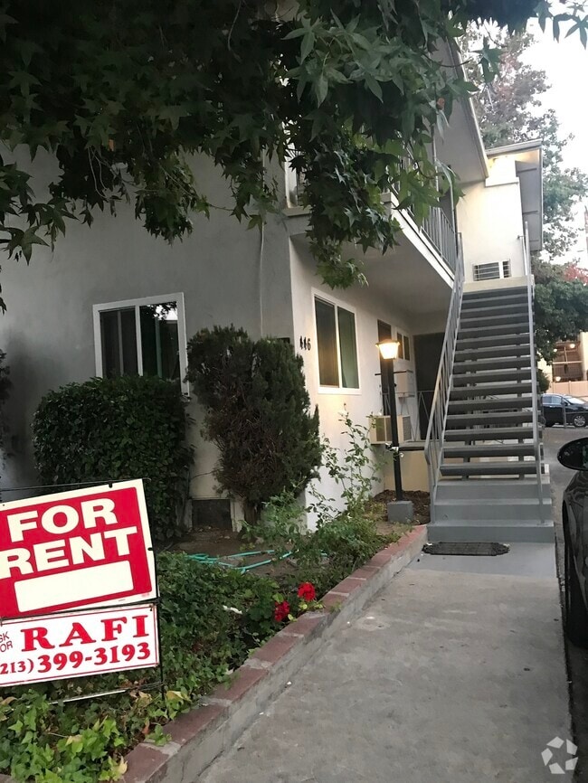 Building Photo - 446 E Cypress Ave Unit C Rental