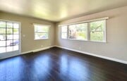 Photo - 240 N Shamrock Ave