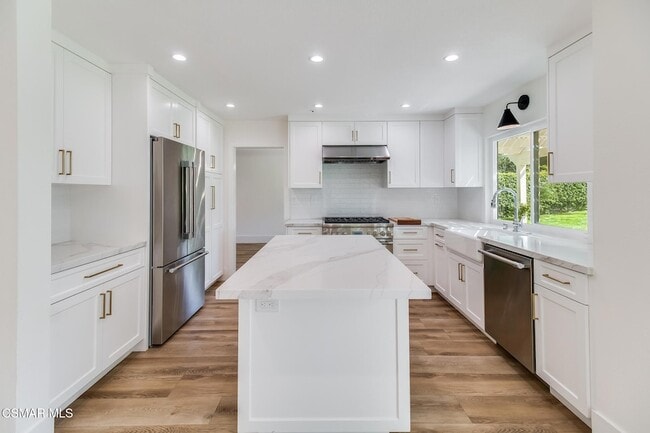 Photo - 6823 Castle Peak Dr