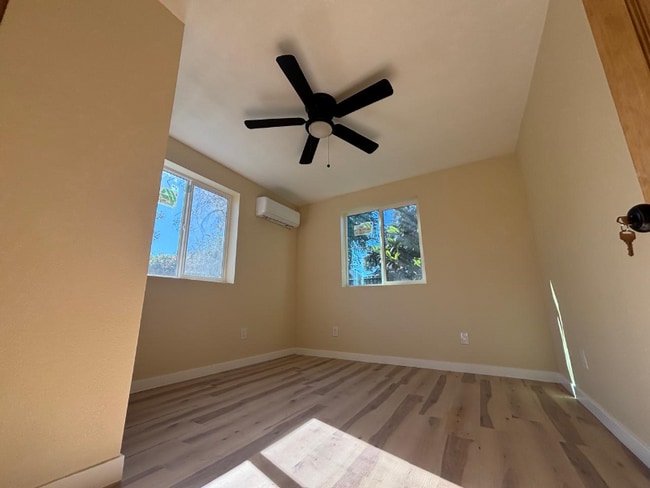 Photo - 1628 W 24th St