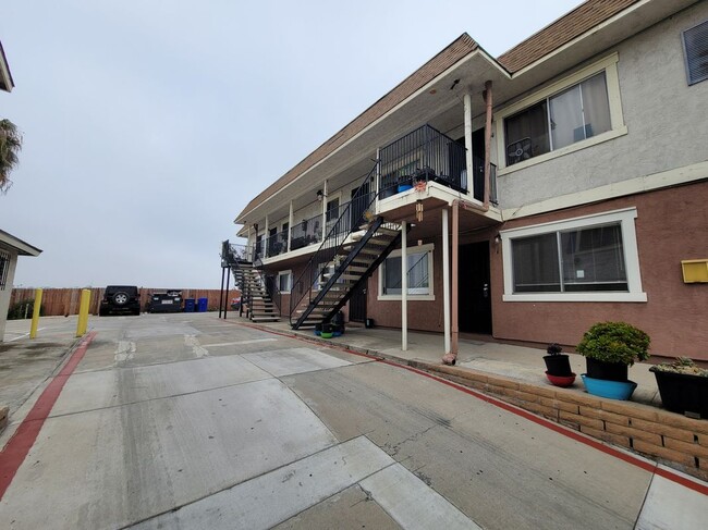 Photo - 4758 Imperial Ave