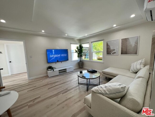 Photo - 8757 Dorrington Ave