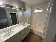 Photo - Cute house available