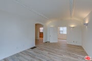 Photo - 320 S Reeves Dr Apartment Unit B