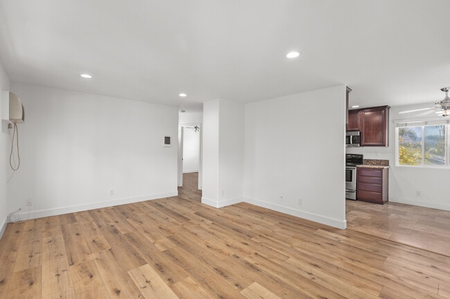 Photo - 725 Washington Heights Rd Apartments Unit 28
