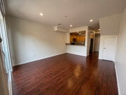 LIvingroom -2 - 5330 Satsuma Ave Townhome